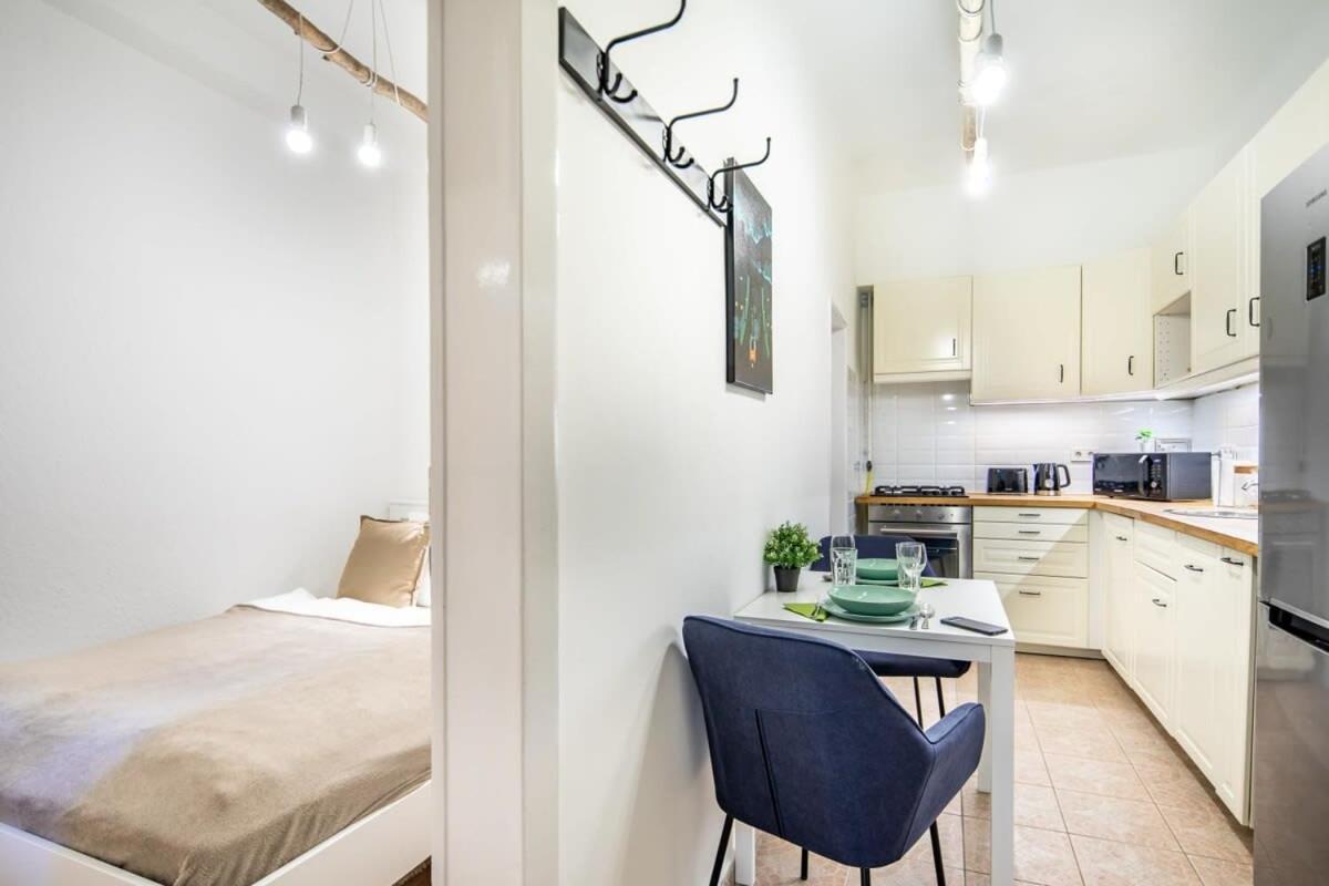 Convenient Apartment At Gastro Driven Location Budapest Luaran gambar