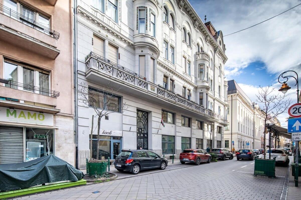 Convenient Apartment At Gastro Driven Location Budapest Luaran gambar