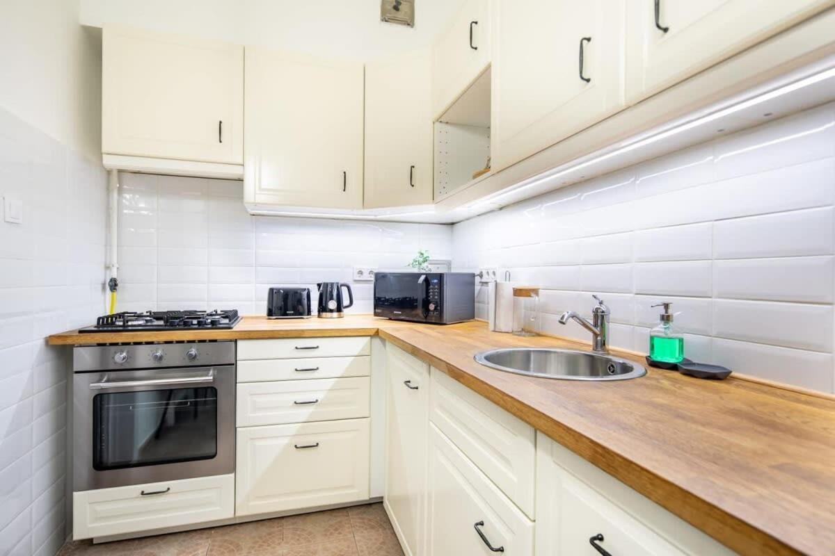 Convenient Apartment At Gastro Driven Location Budapest Luaran gambar